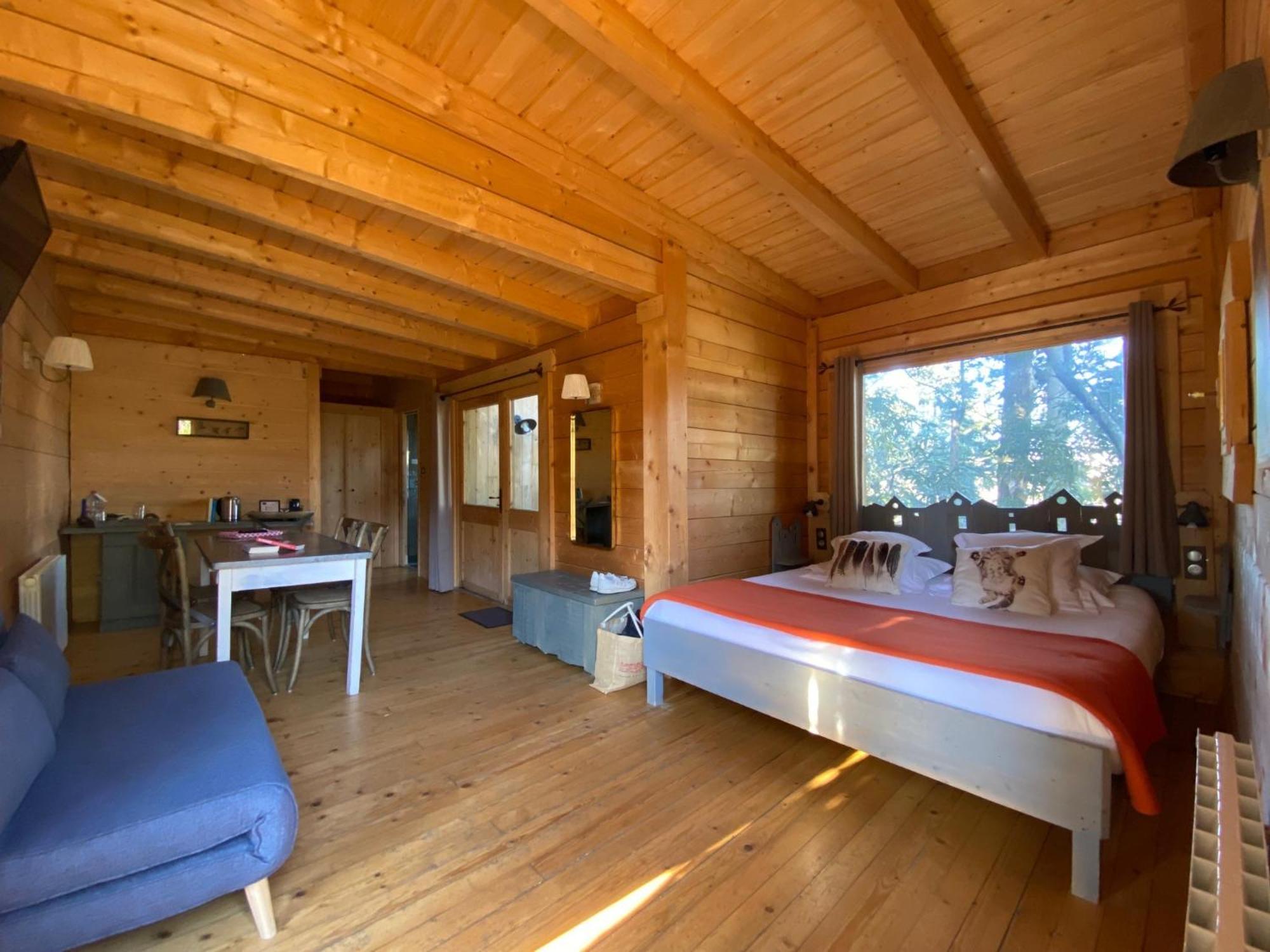Les Cabanes Dans Les Bois Logis Hotel Villedubert Экстерьер фото
